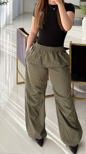 Lola Parachute pants (Olive)